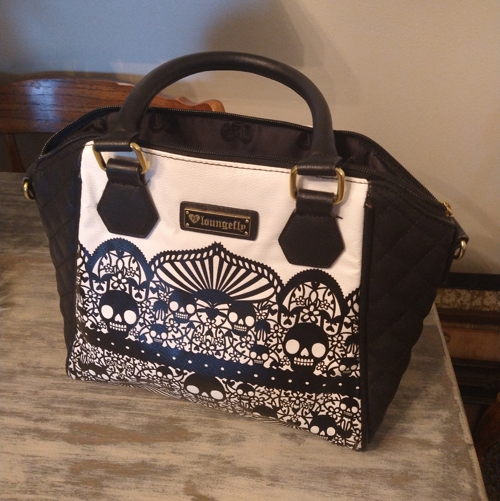 Loungefly black and white sugarskull purse handbag